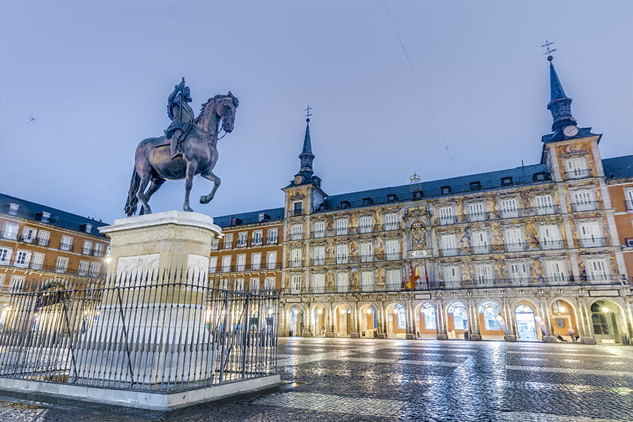 Best off peak holiday destinations in Spain: Plaza Mayor in Madrid at night